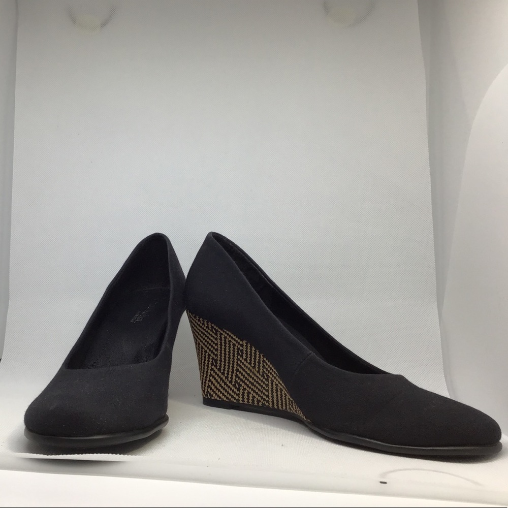What’s What by Aerosoles Art Deco Wedge Pumps 7.5